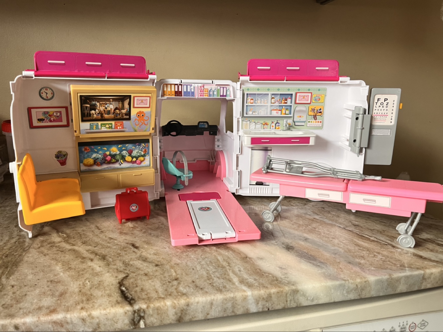 Barbie® Doctor Ambulance Playset - photo 3