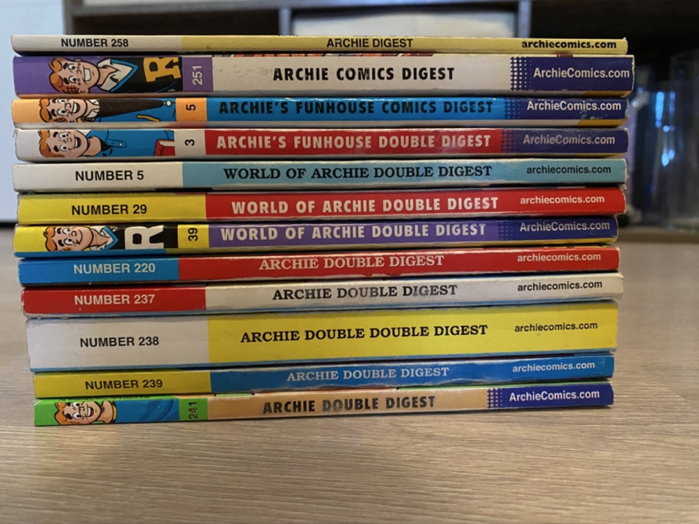Large Collection of Archie Comics Digests and Double Digests - photo 3