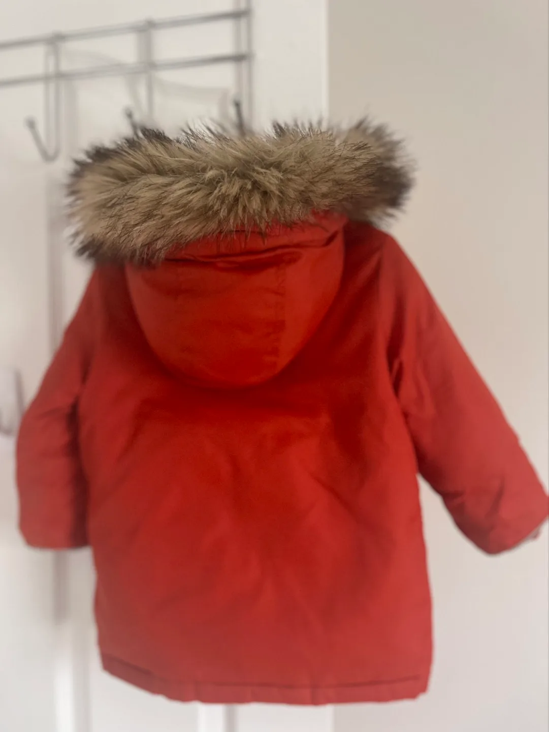 Gap Toddler Boy's Red Winter Puffer Jacket Size 2T image indicator(3)