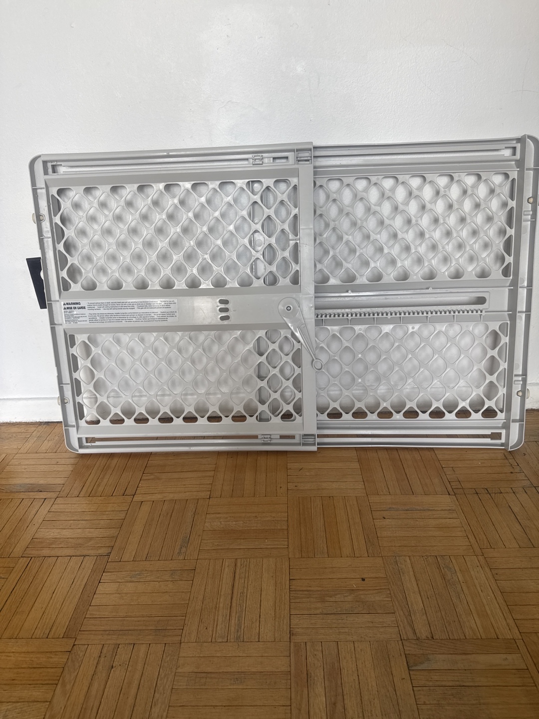 Toddleroo Supergate Classic Pressure Mounted Safety Gate
