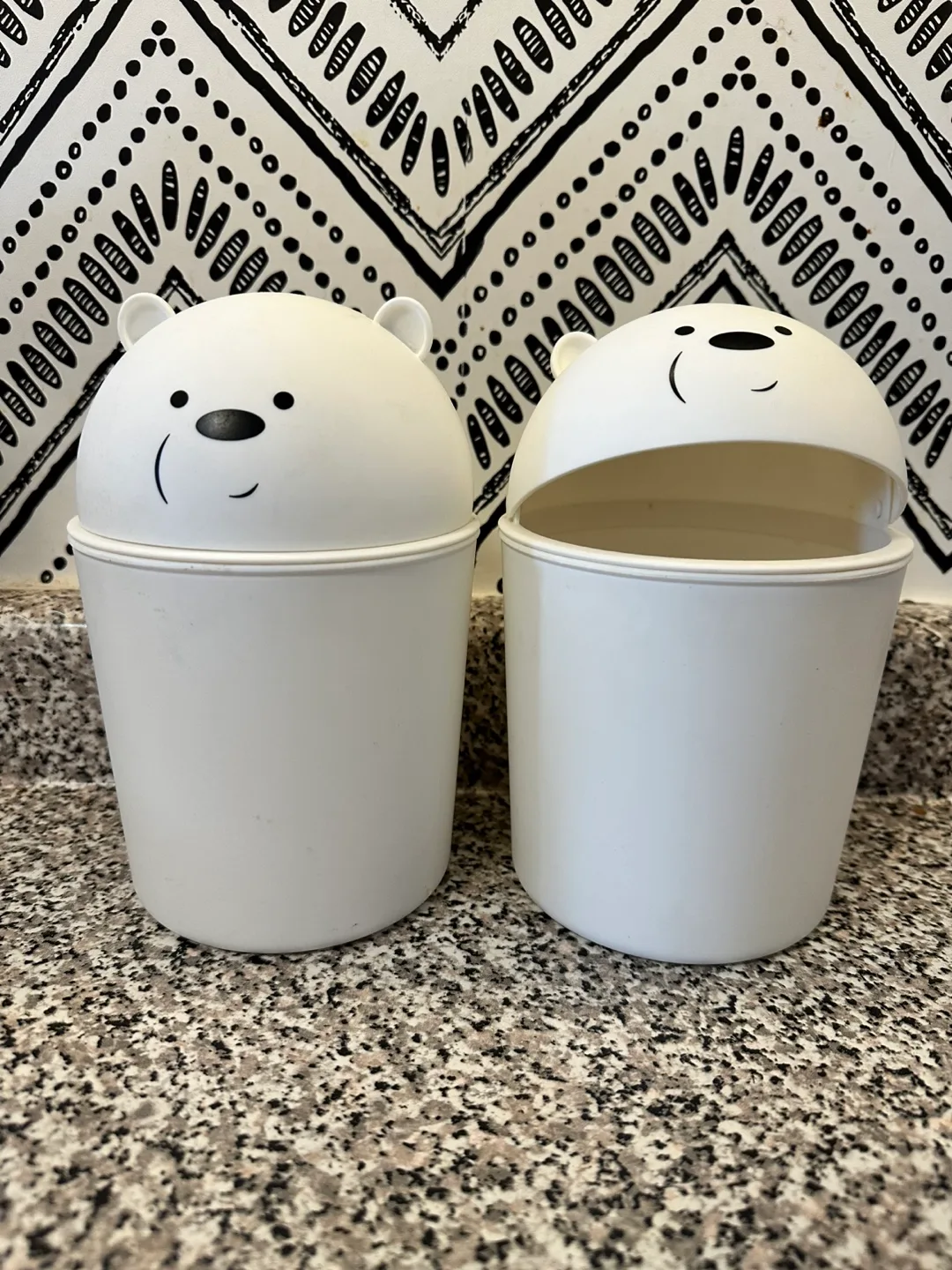 Miniso Adorable Polar Bear Trash Cans thumbnail