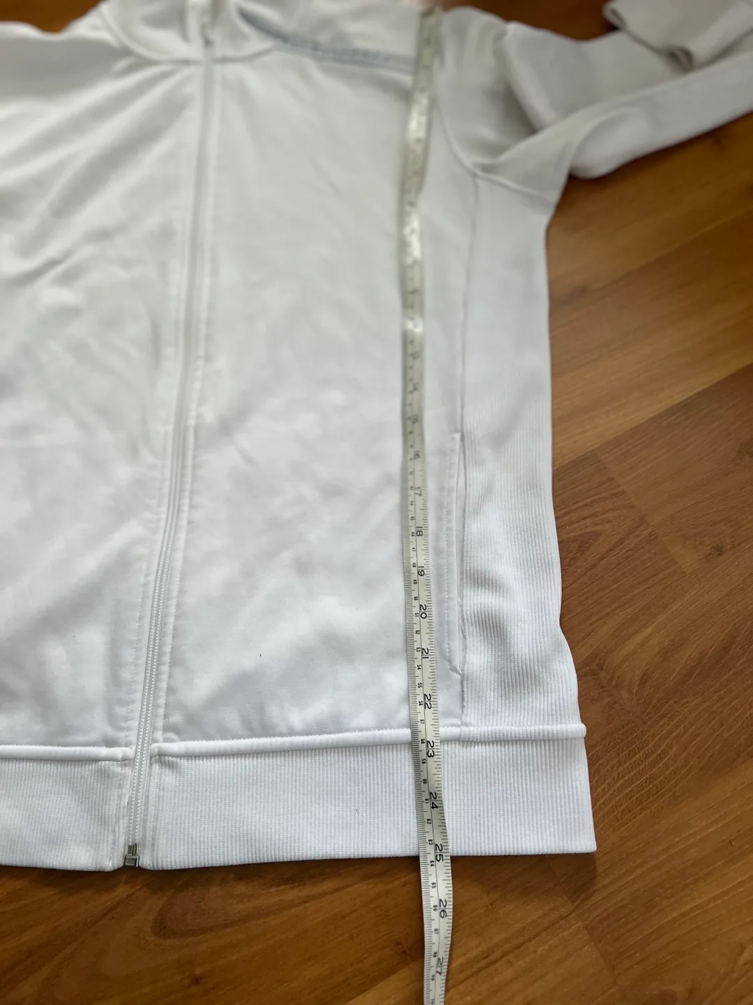 Armani Exchange White Zip-Up Track Jacket - Size M 💚 image indicator(5)