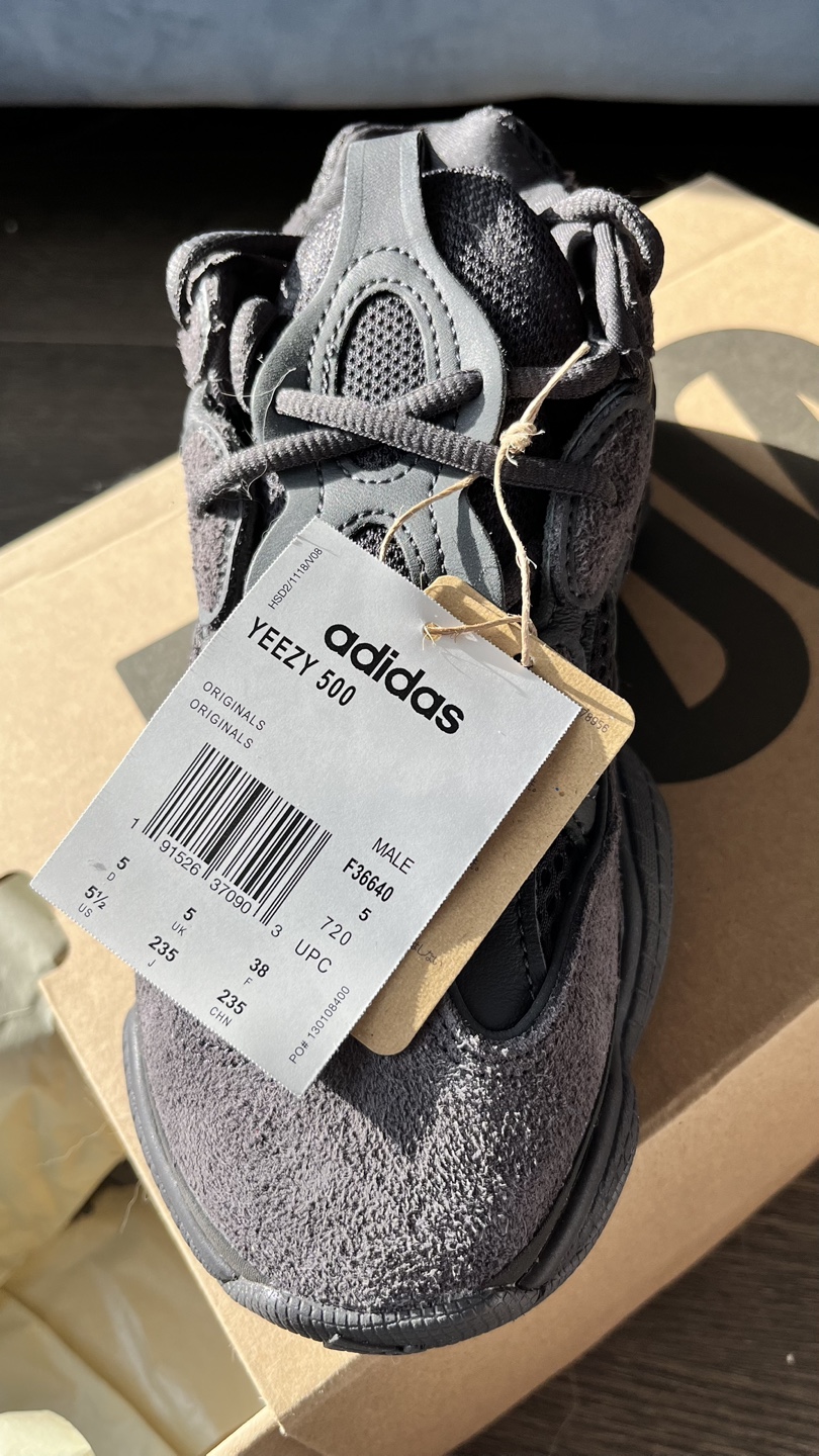 Adidas Yeezy 500 Men's Size 5 - photo 4