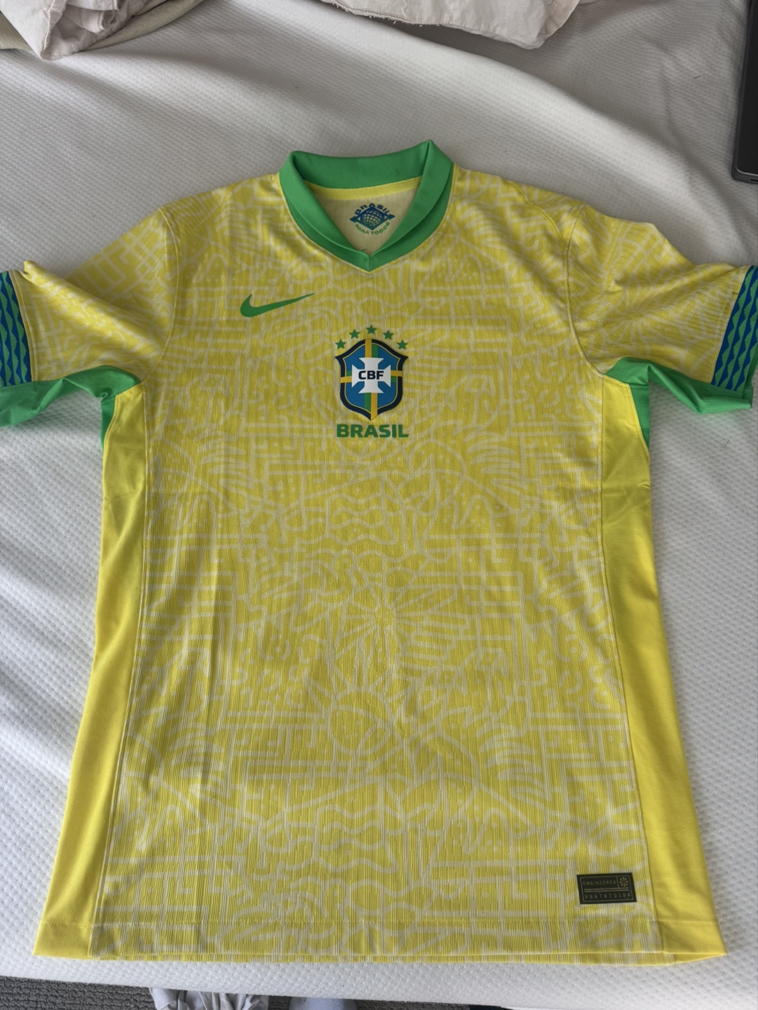 Authentic Nike - Brazil Jersey - Size M