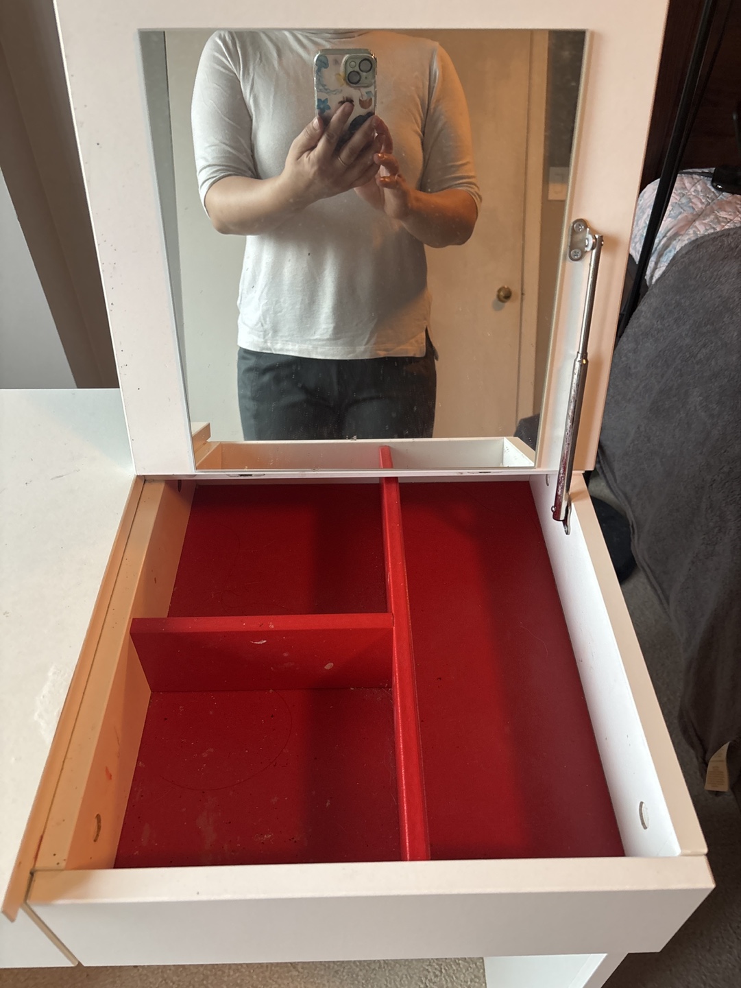 White Vanity Desk with Mirror and Drawers - photo 3