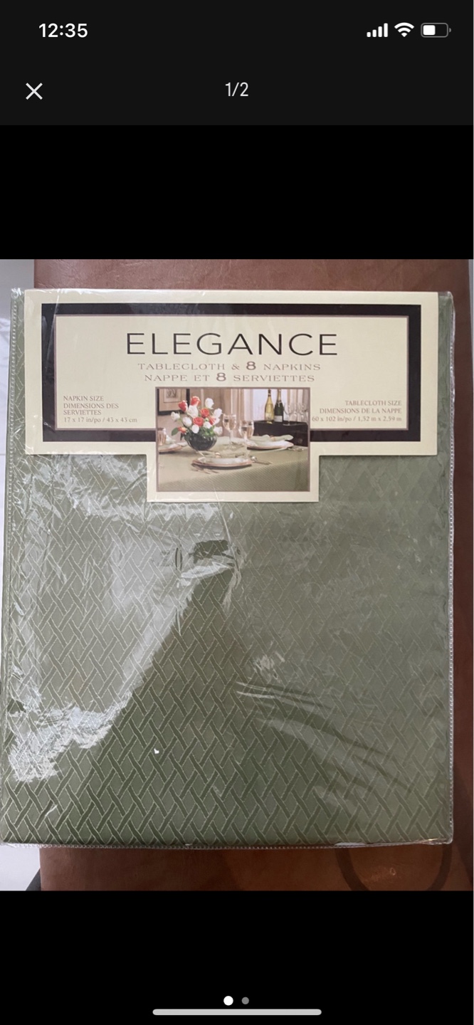 Elegance Tablecloth and 8 Napkins Set