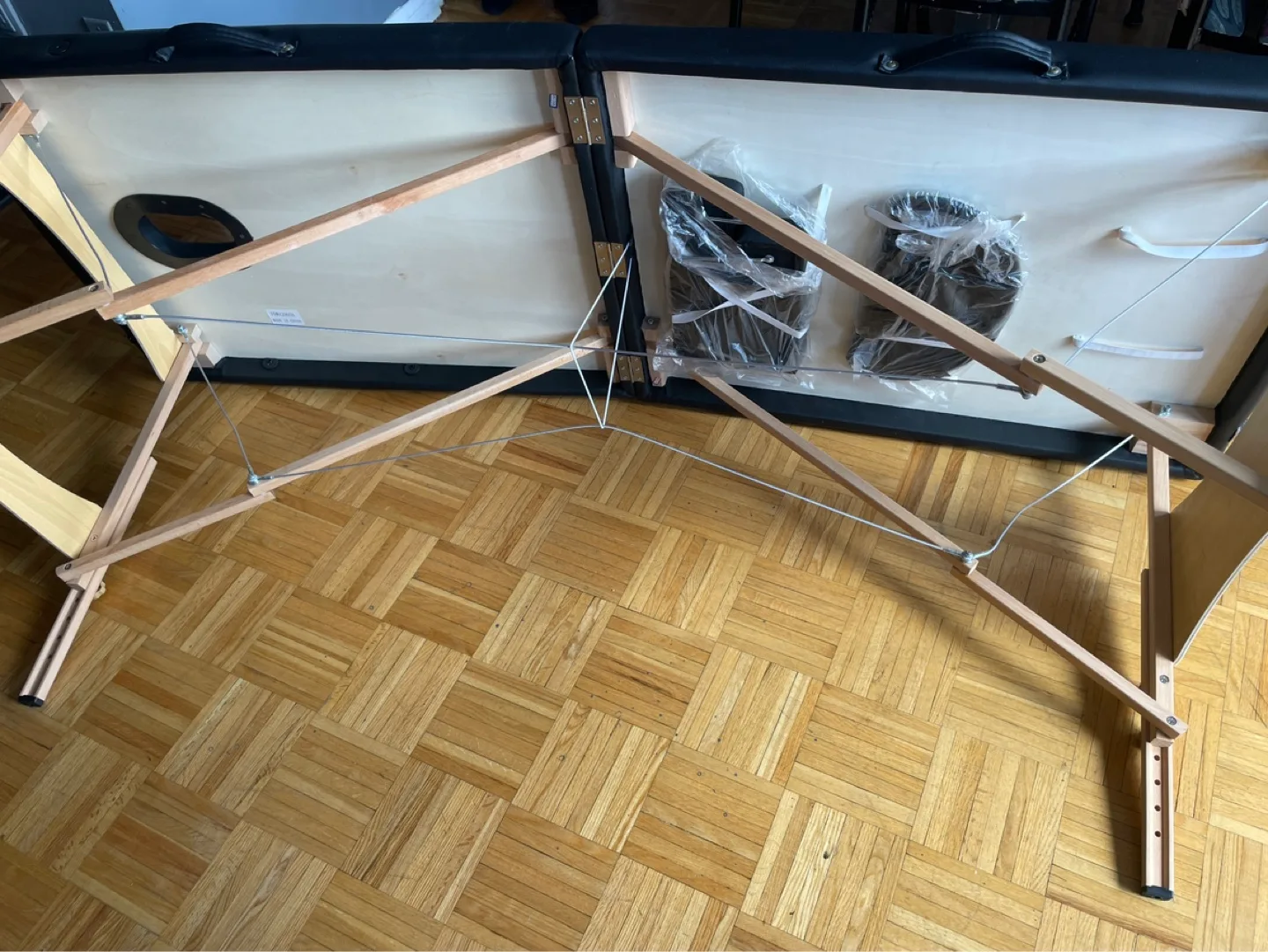 Portable Massage Table image indicator(5)