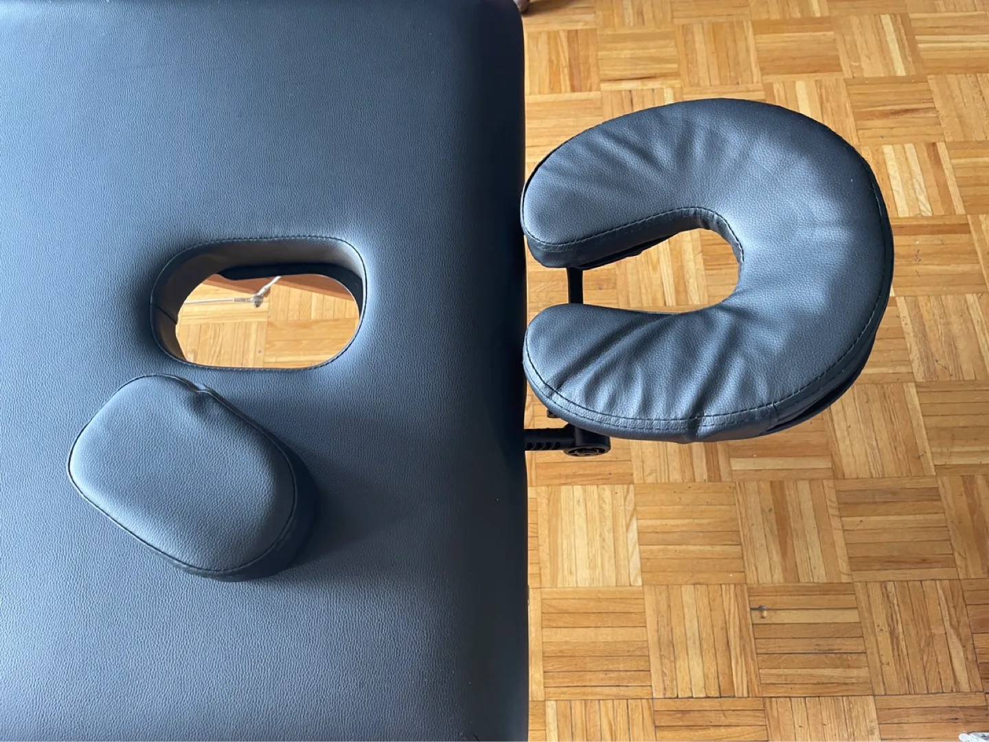 Portable Massage Table image indicator(4)