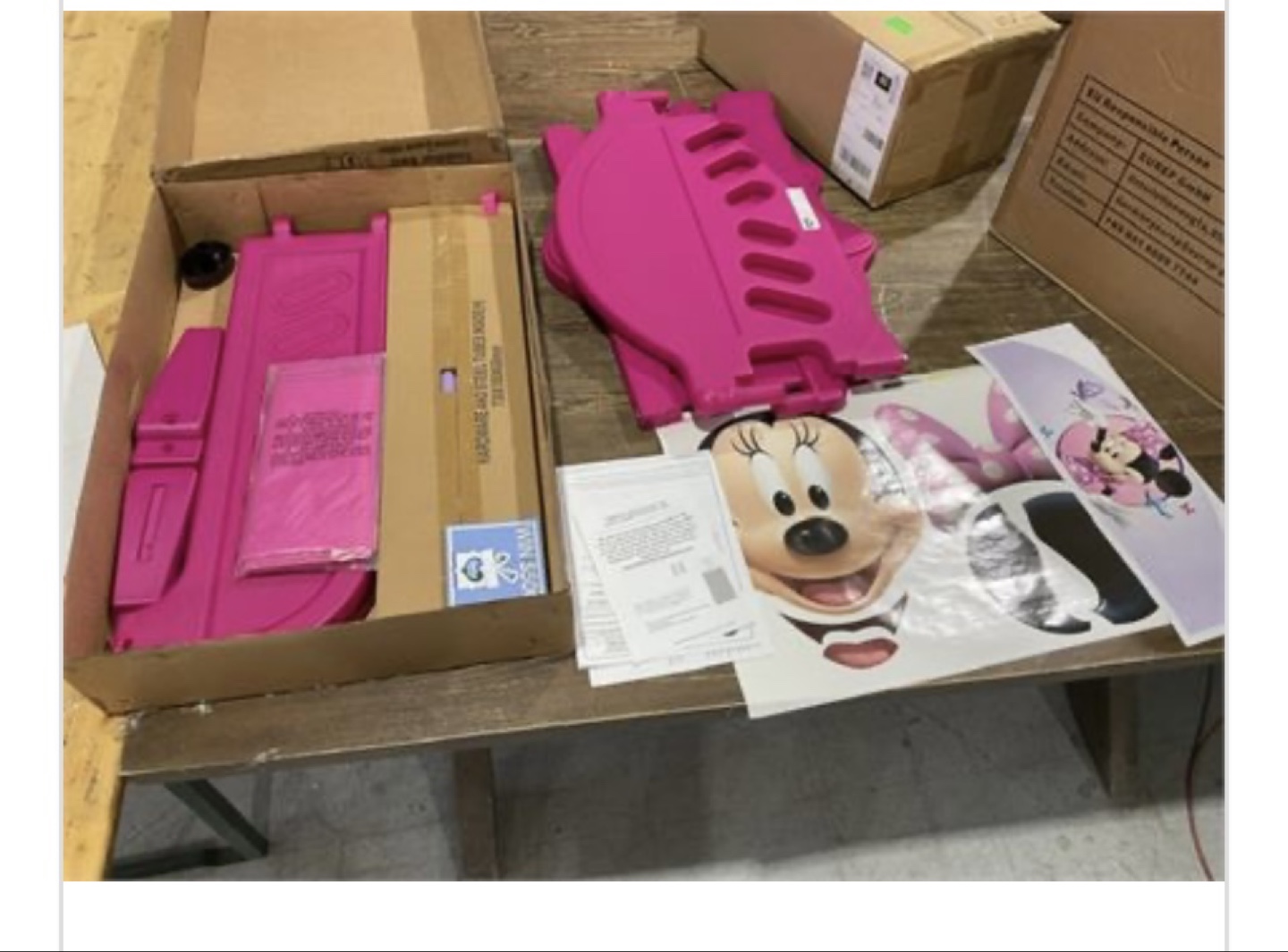New unused in box Minnie Mouse toddler bed - photo 2