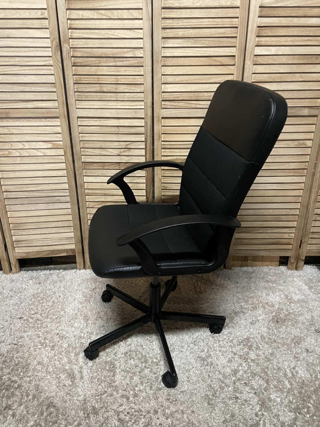 Black Office Chair - photo 2