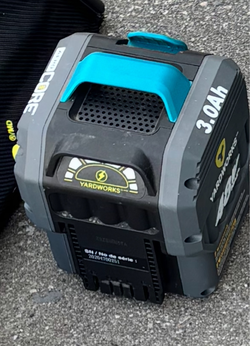 Yard works 2in1 poly deck battery mower - photo 4