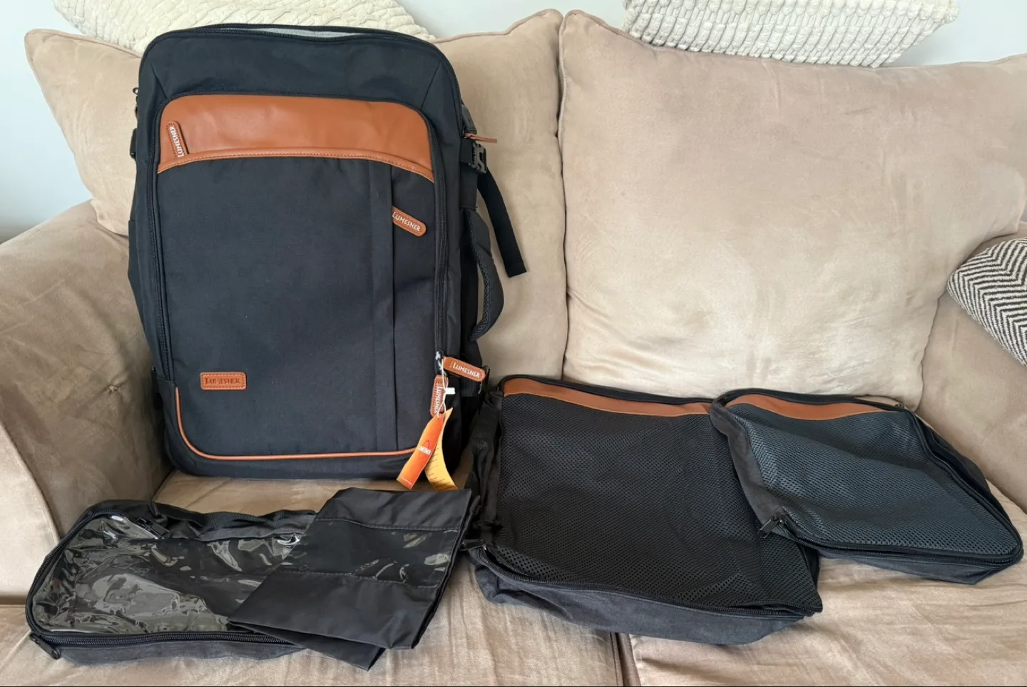 Carry-on Travel Backpack with Packing Cubes image indicator(2)