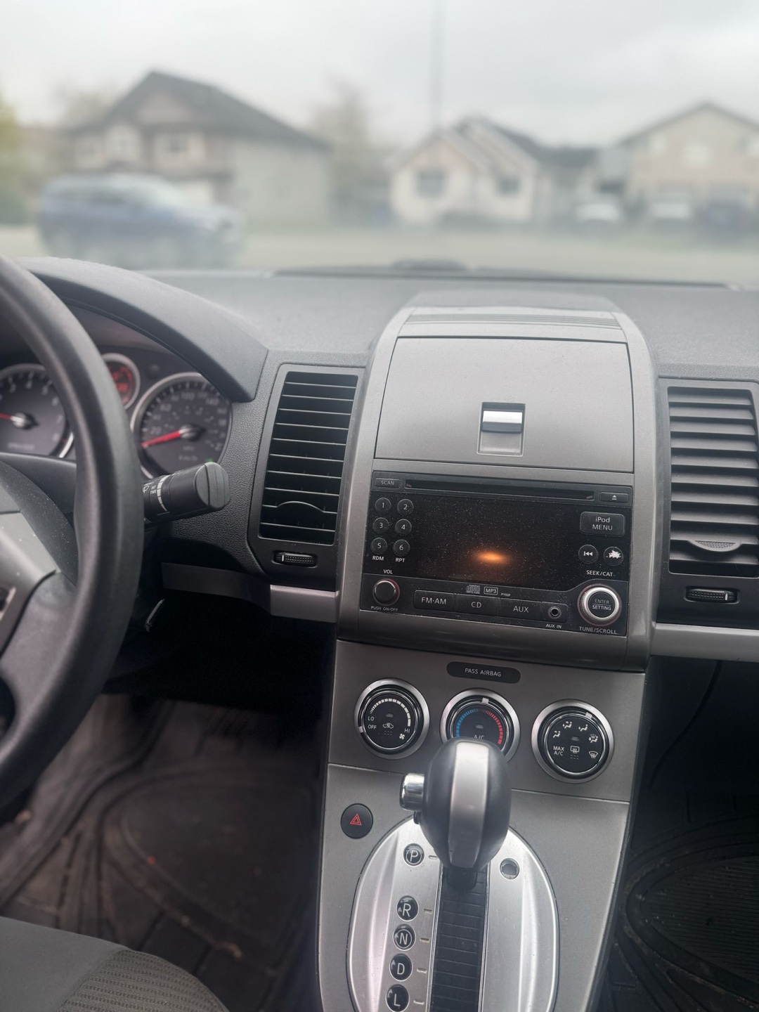 2010 Nissan Sentra - photo 5