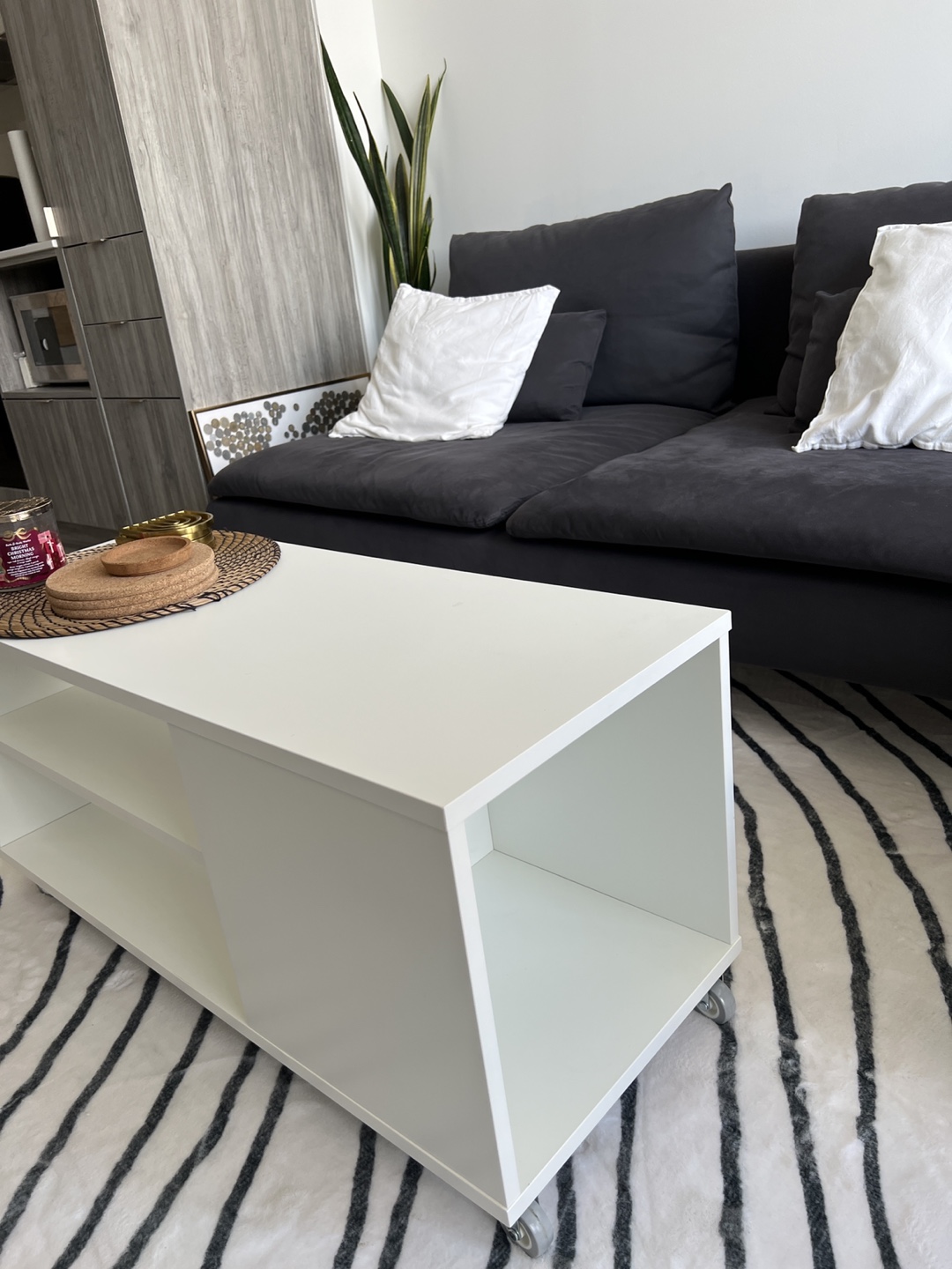 IKEA Vihals Coffee Table - White - photo 3