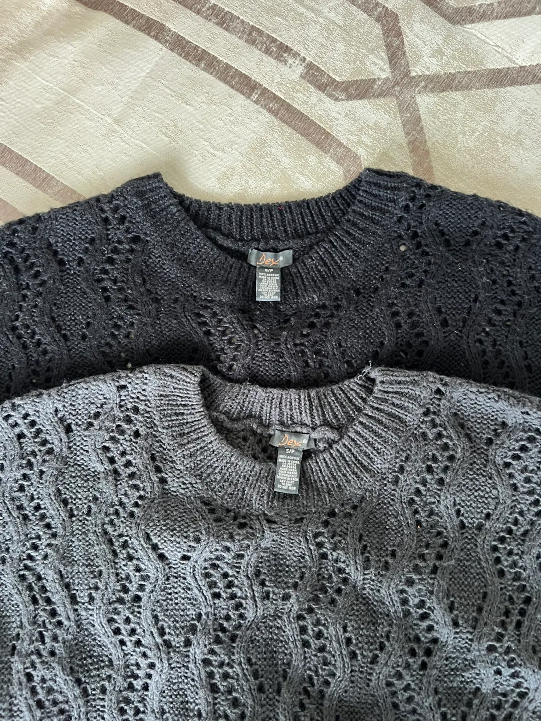 Two Women's Dex Knitted Short-Sleeved Sweaters image indicator(2)