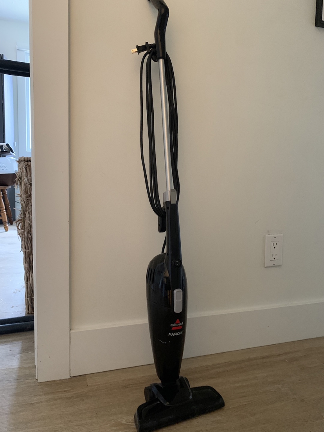 Bissell MagicVac Handheld Vacuum - photo 2