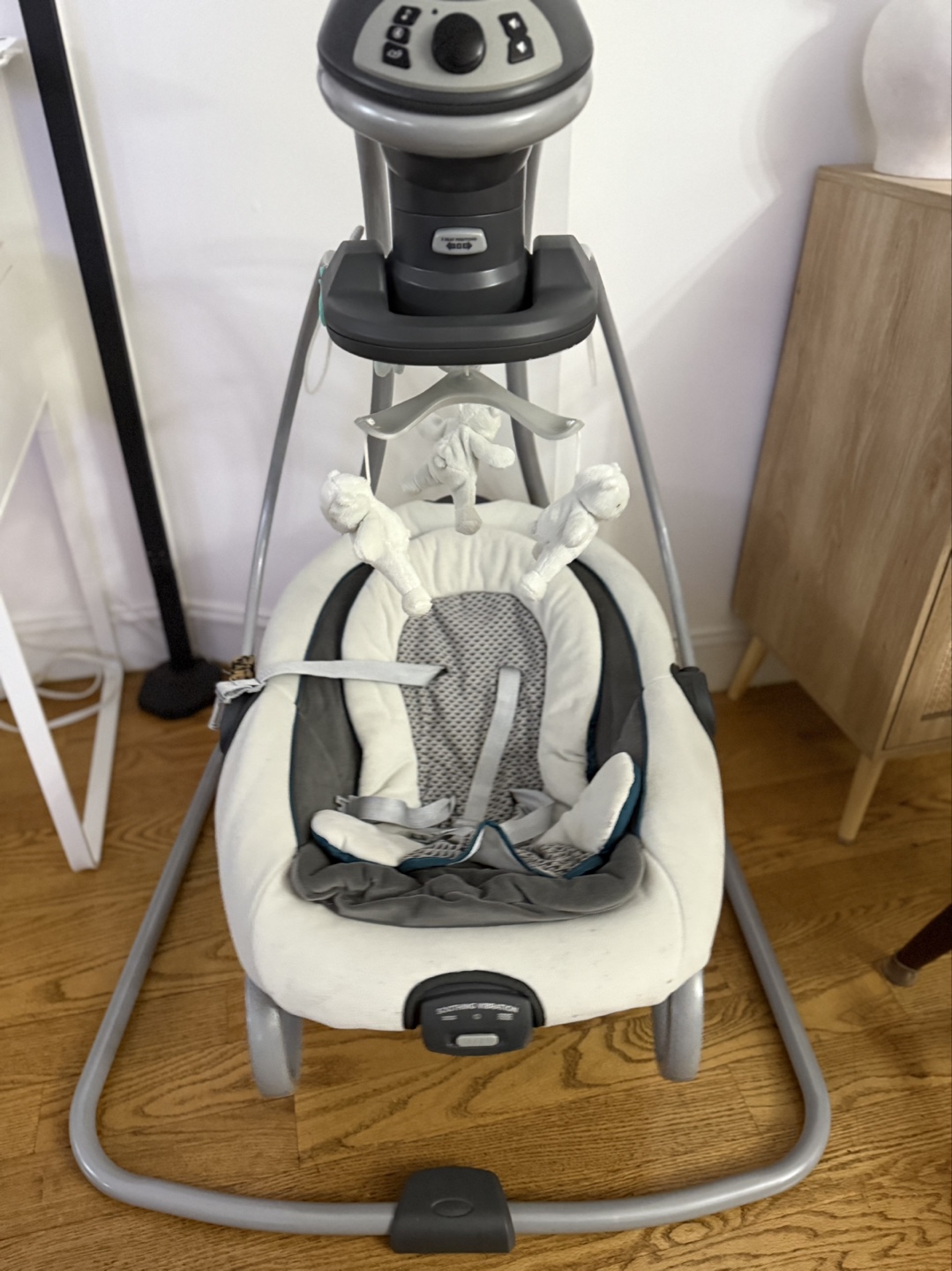Graco Baby Swing - Gently Used - photo 2