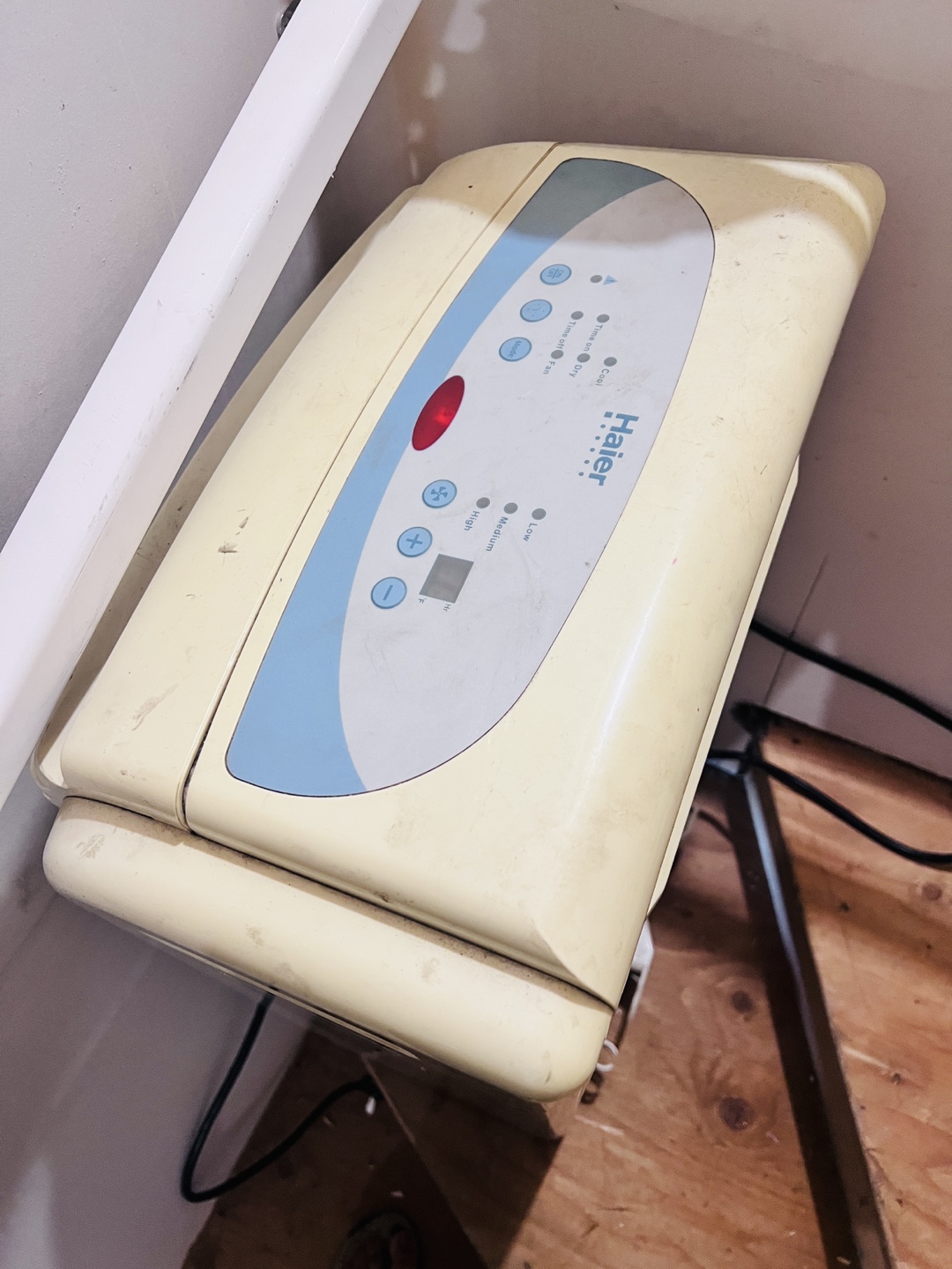 Haier Portable air conditioner - photo 3