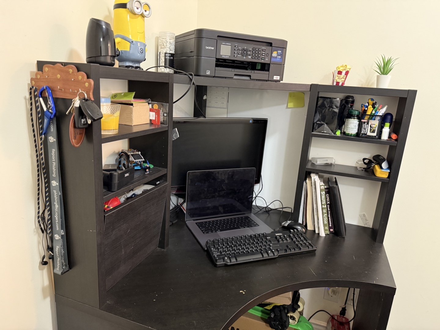 Corner Computer Desk + Gaming Chair with spare wheels - photo 3