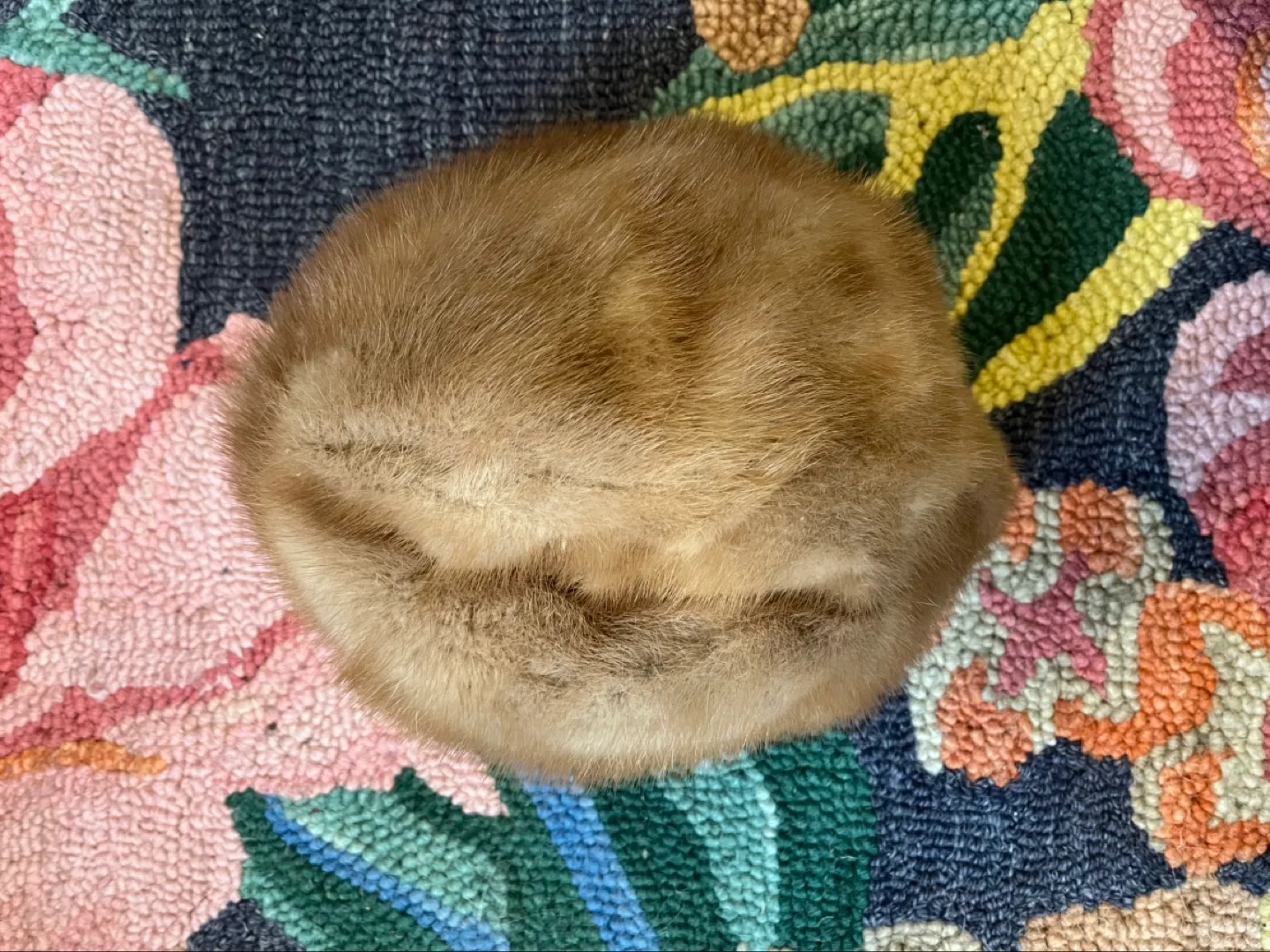 Mink Fur Hat image indicator(5)