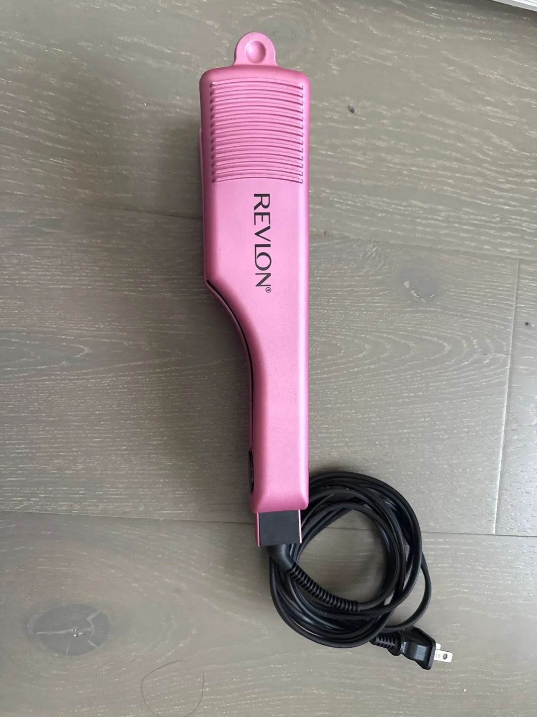 Revlon Large & Conair Mini Straightener with Travel Case image indicator(3)