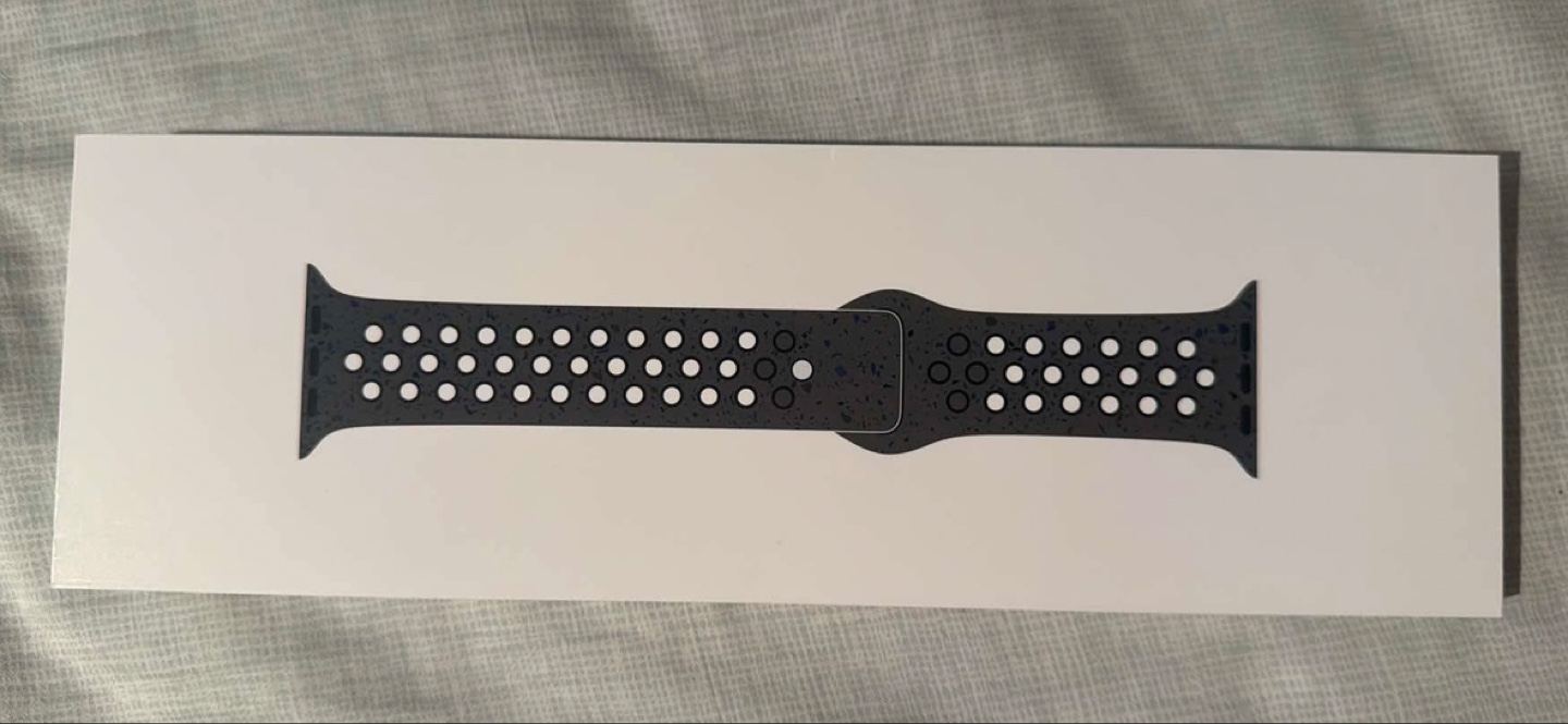 Nike Sport Band for Apple Watch - Black - Brand New - photo 2