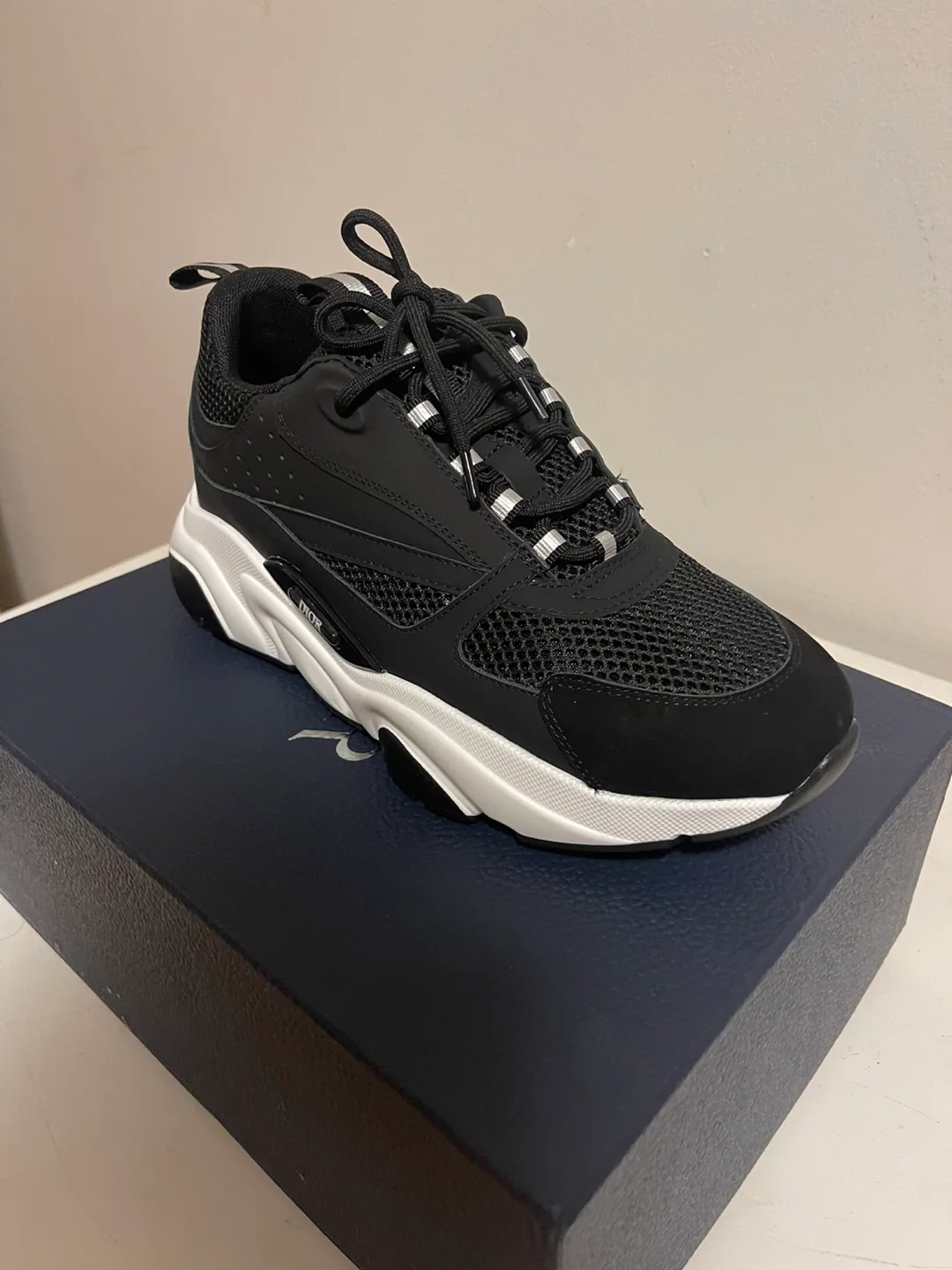 Dior Black and White Mesh Sneakers image indicator(5)