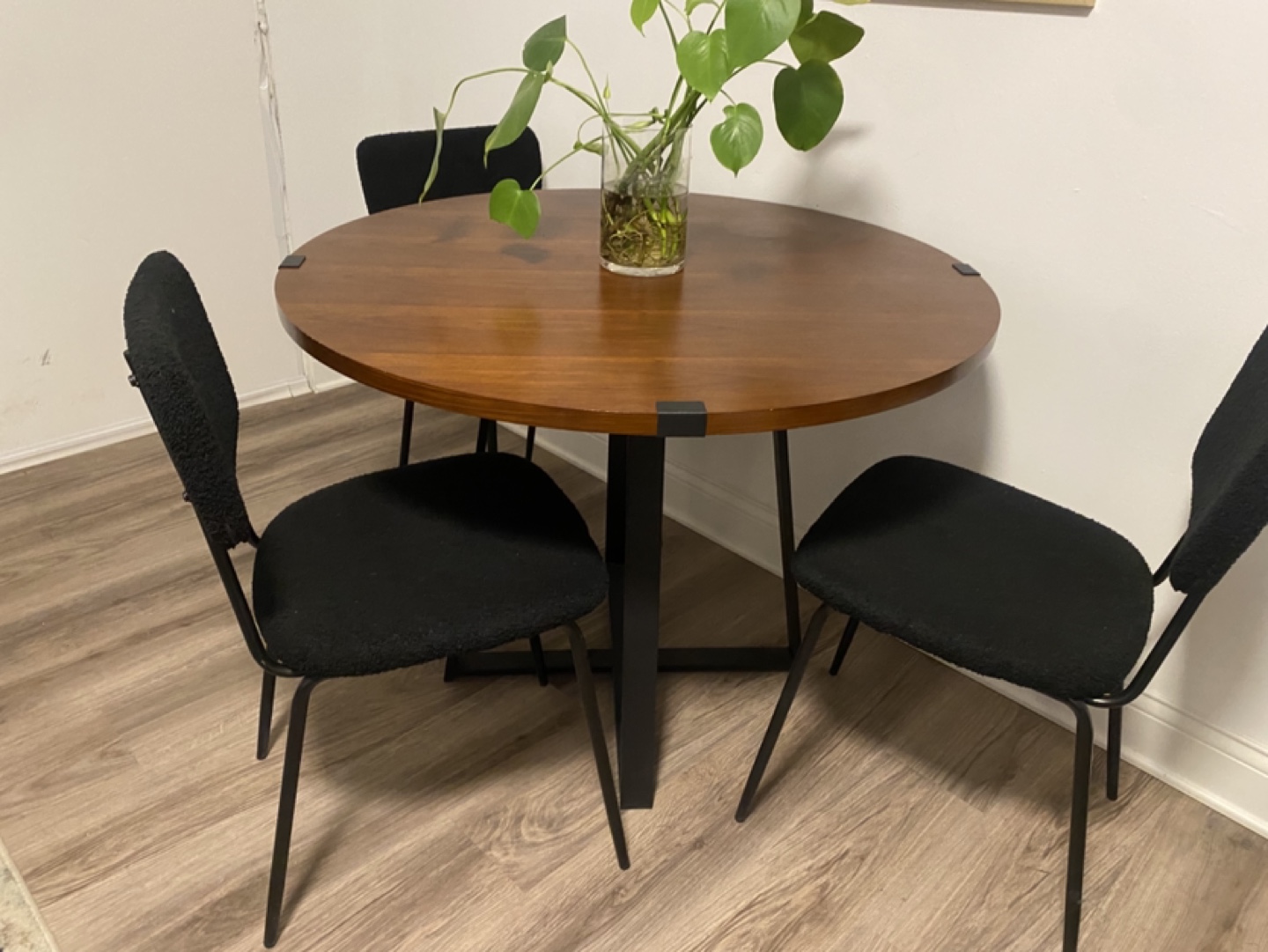 5-Piece Dining Set: Round Wood Table & Four Black Chairs - photo 2