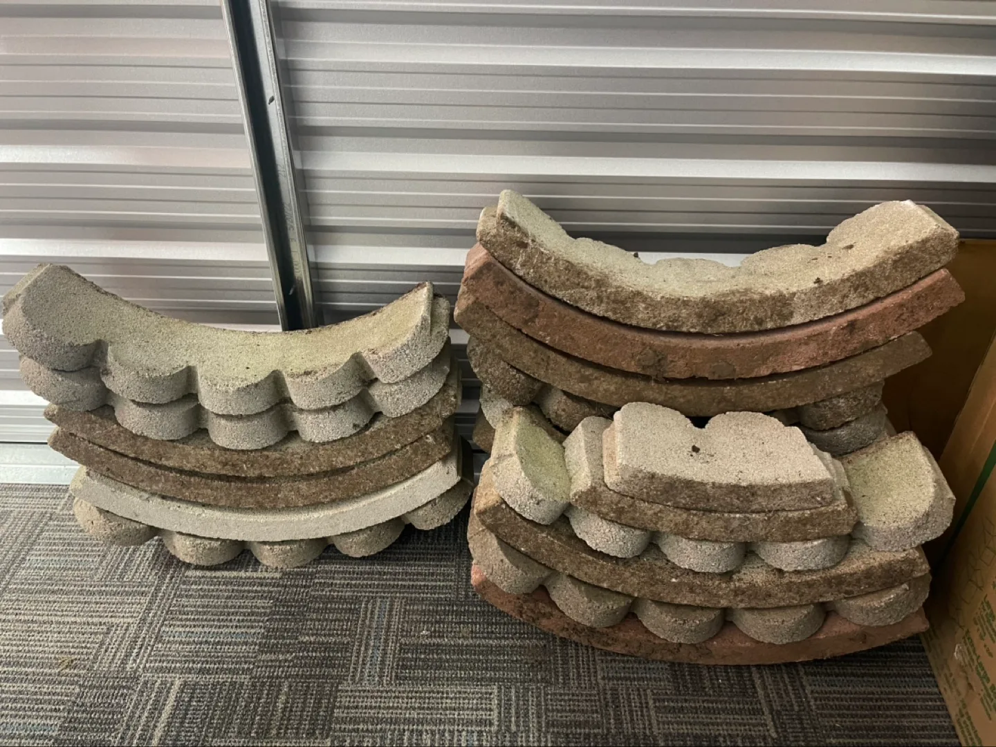 Curved Concrete Scalloped Edging Stones image indicator(2)