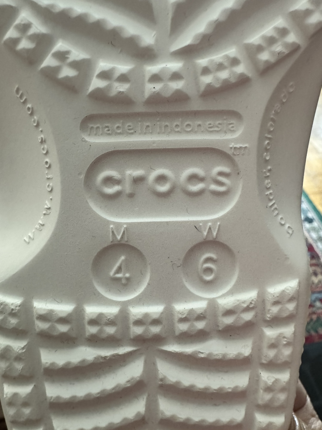Crocs Classic Clogs - Size C4/W6 - White - photo 3