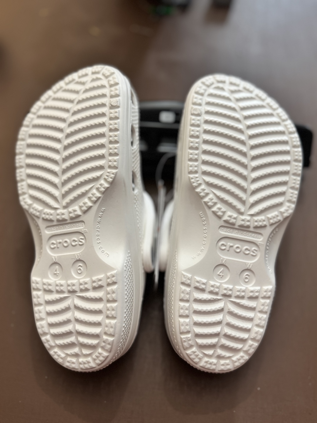 Crocs Classic Clogs - Size C4/W6 - White - photo 2