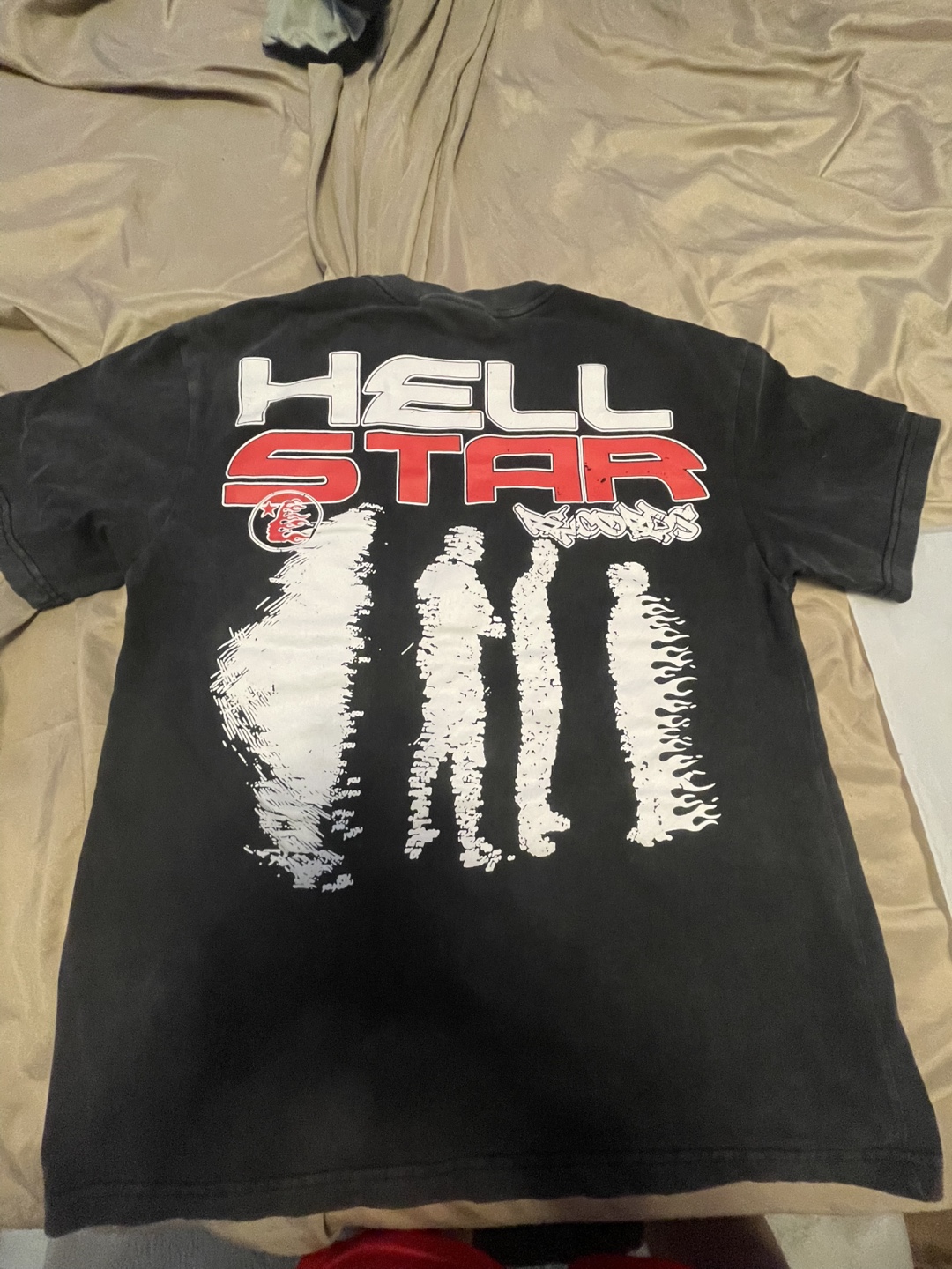 Hellstar Graphic T-Shirt and Flag Bundle - photo 2