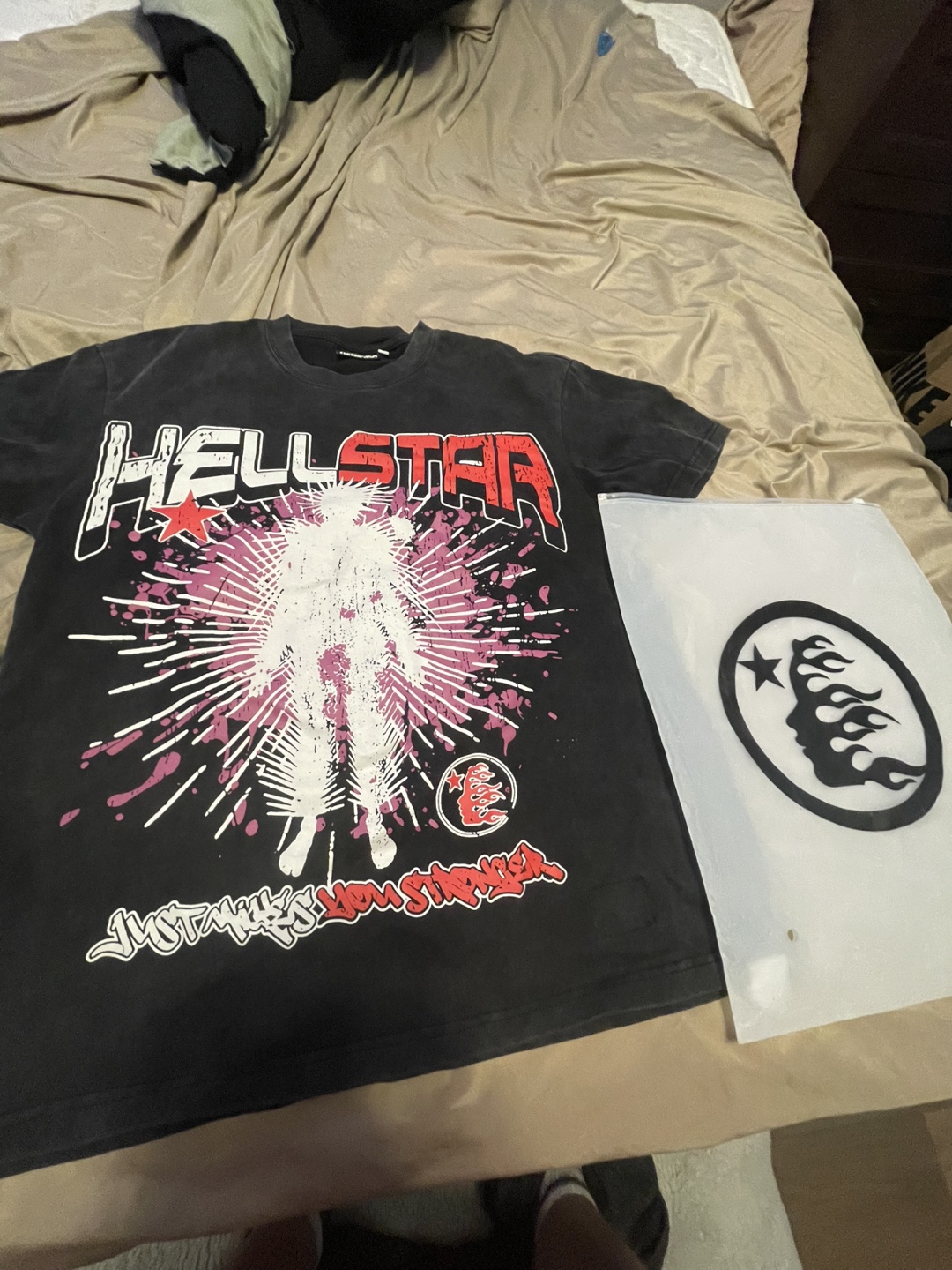 Hellstar Graphic T-Shirt and Flag Bundle