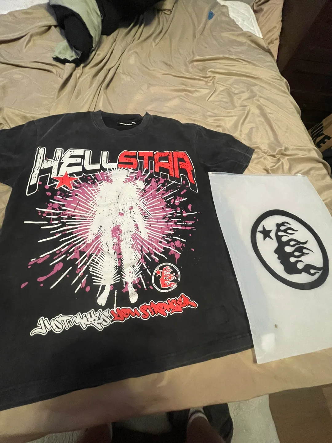 Hellstar Graphic T-Shirt and Flag Bundle thumbnail