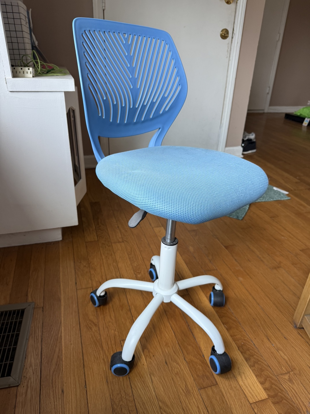 Kids Rolling Desk Chair - Blue & White