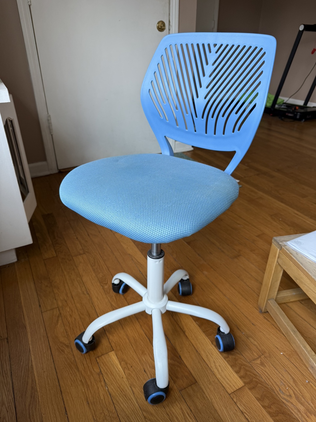 Kids Rolling Desk Chair - Blue & White - photo 3