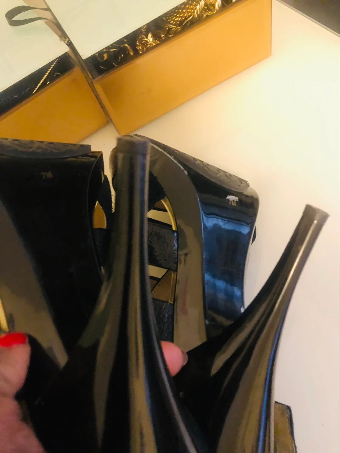 Great condition Michael Kors platform sandals image indicator(5)