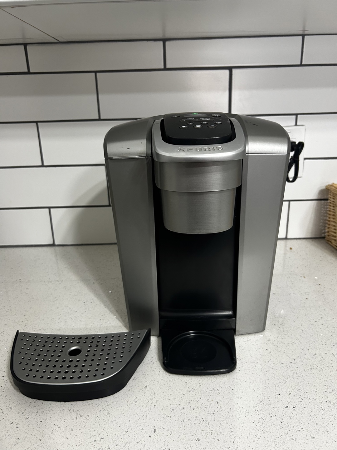 Keurig single serve coffee machine.