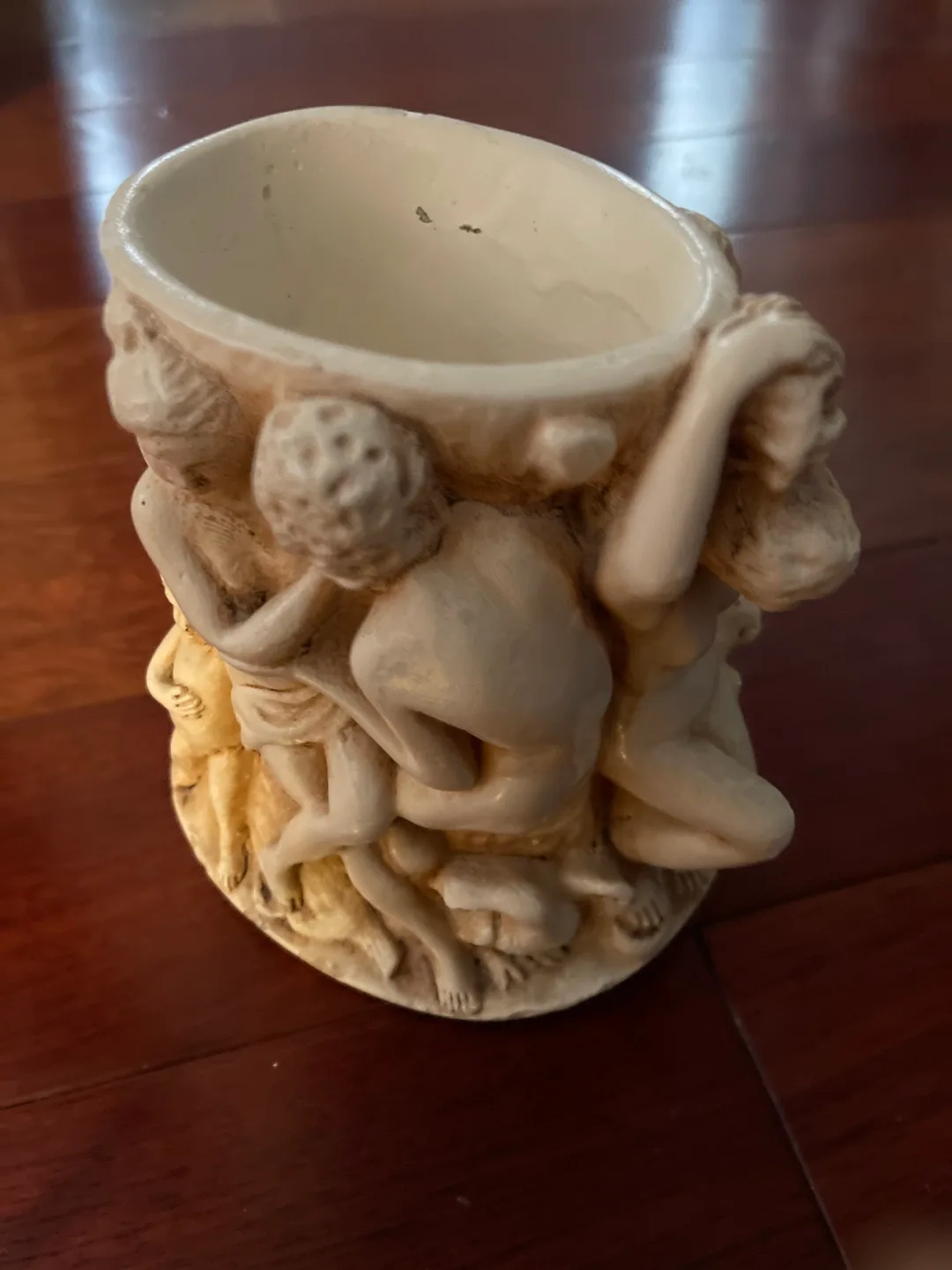 Unique Figurative Planter/Pot image indicator(2)