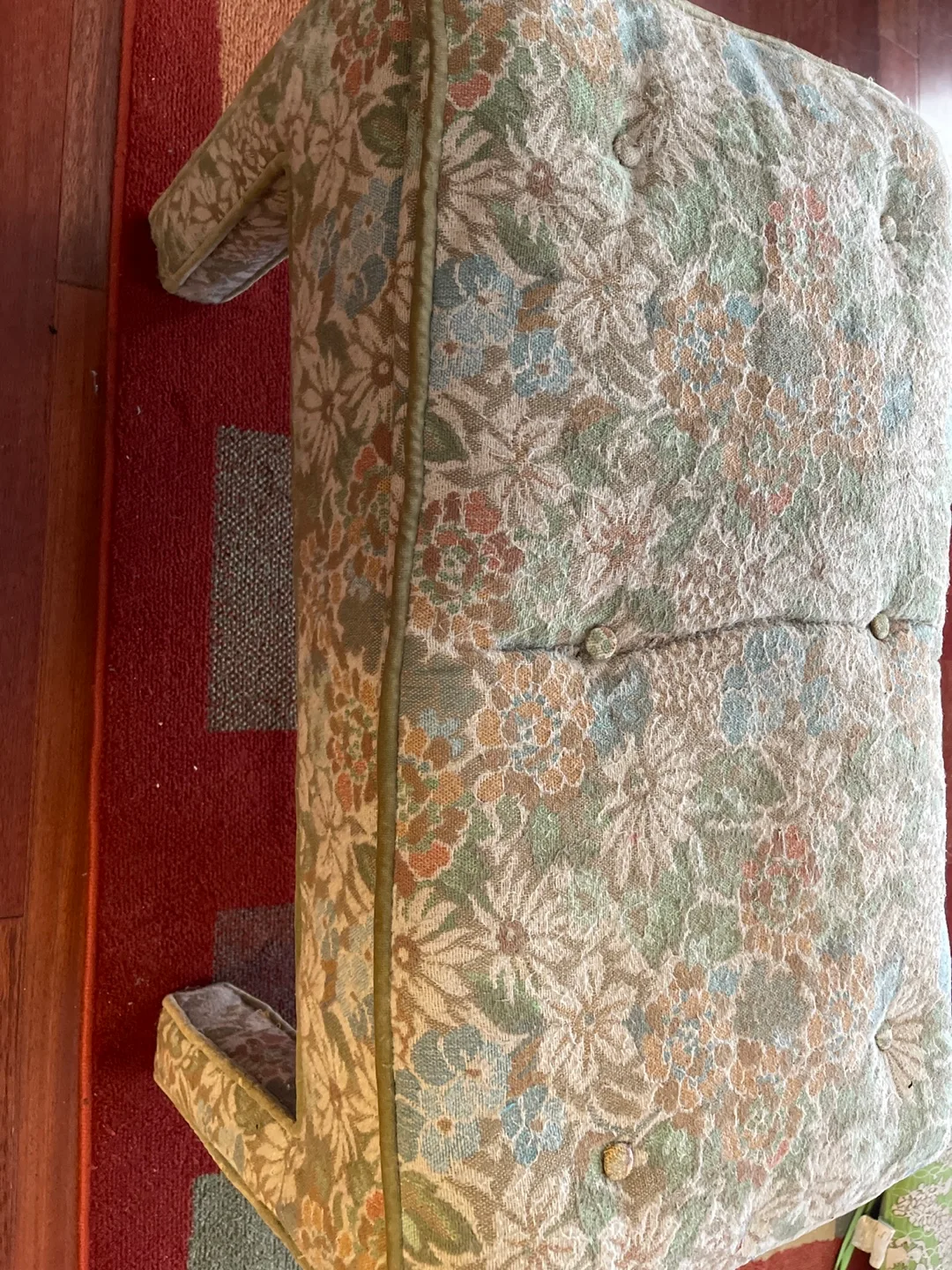 Vintage Floral Upholstered Ottoman 💚 image indicator(3)