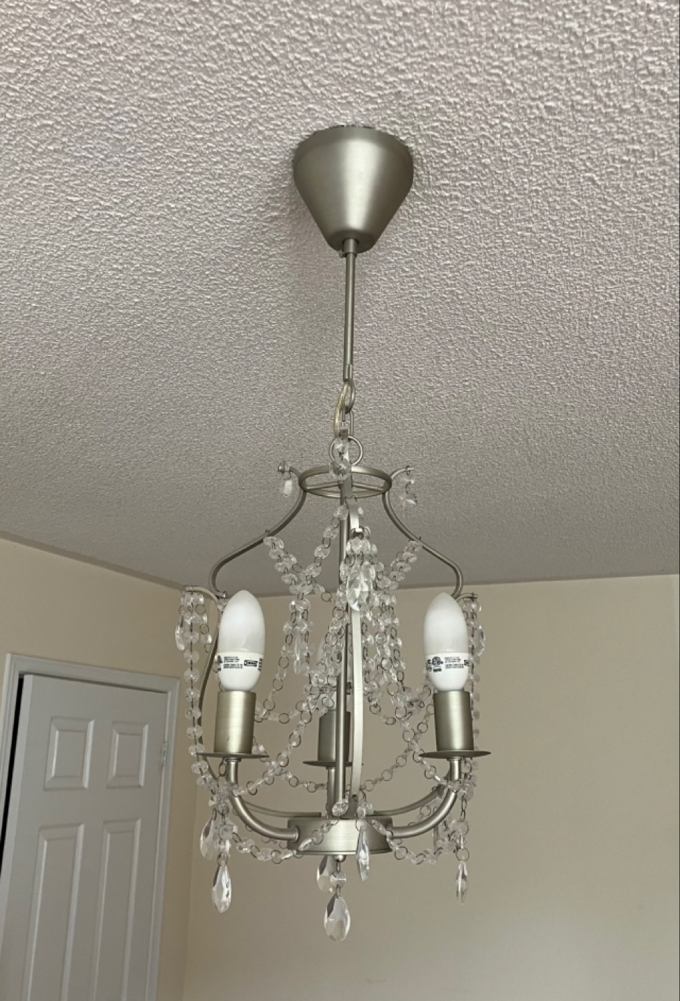 Elegant 3-Light Chandelier