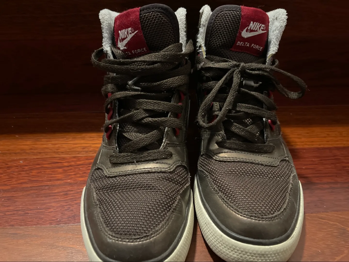 Nike High Top Sneakers 💚 image indicator(2)