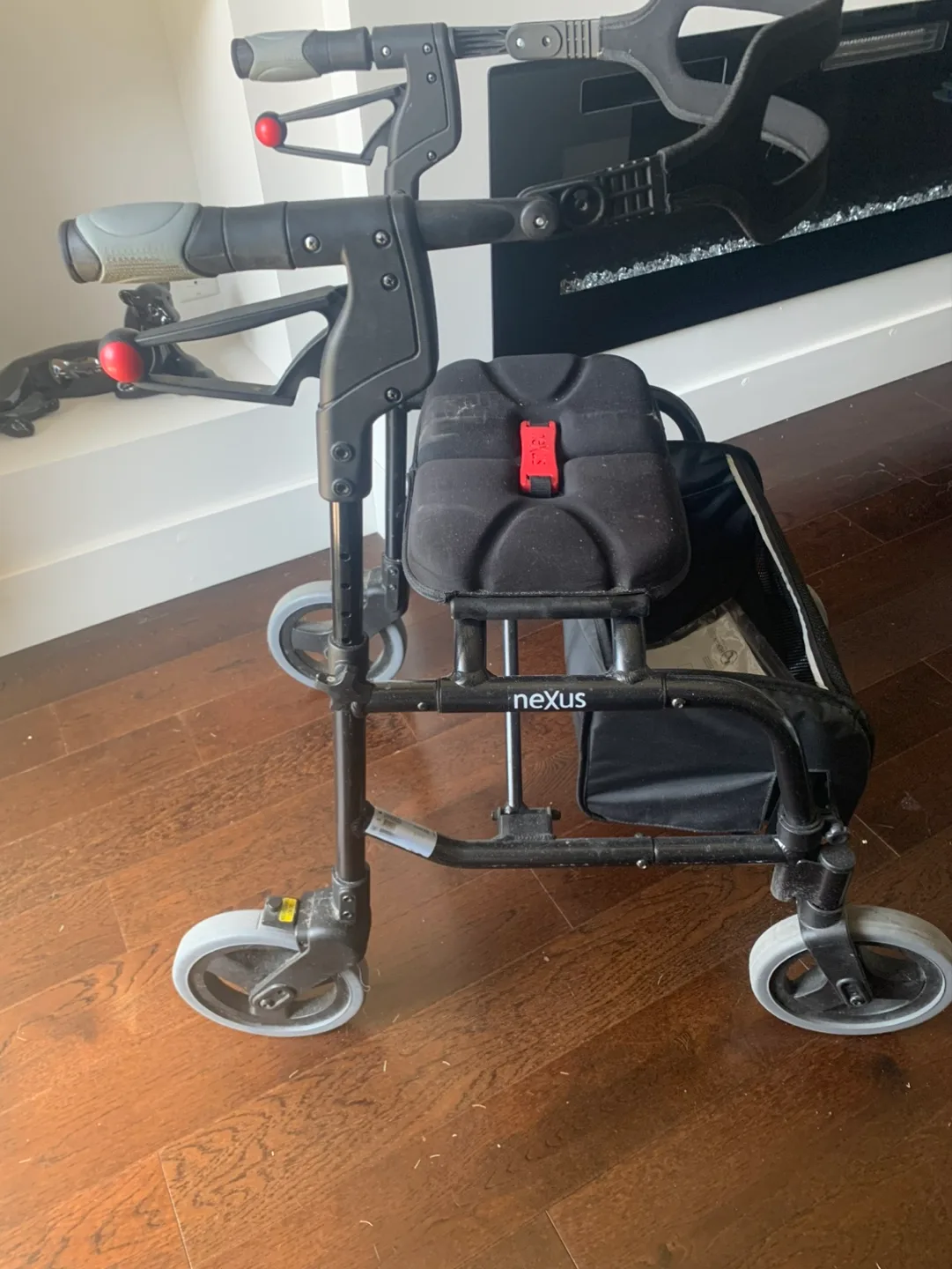 Nexus 3 Rollator Walker with Seat image indicator(2)