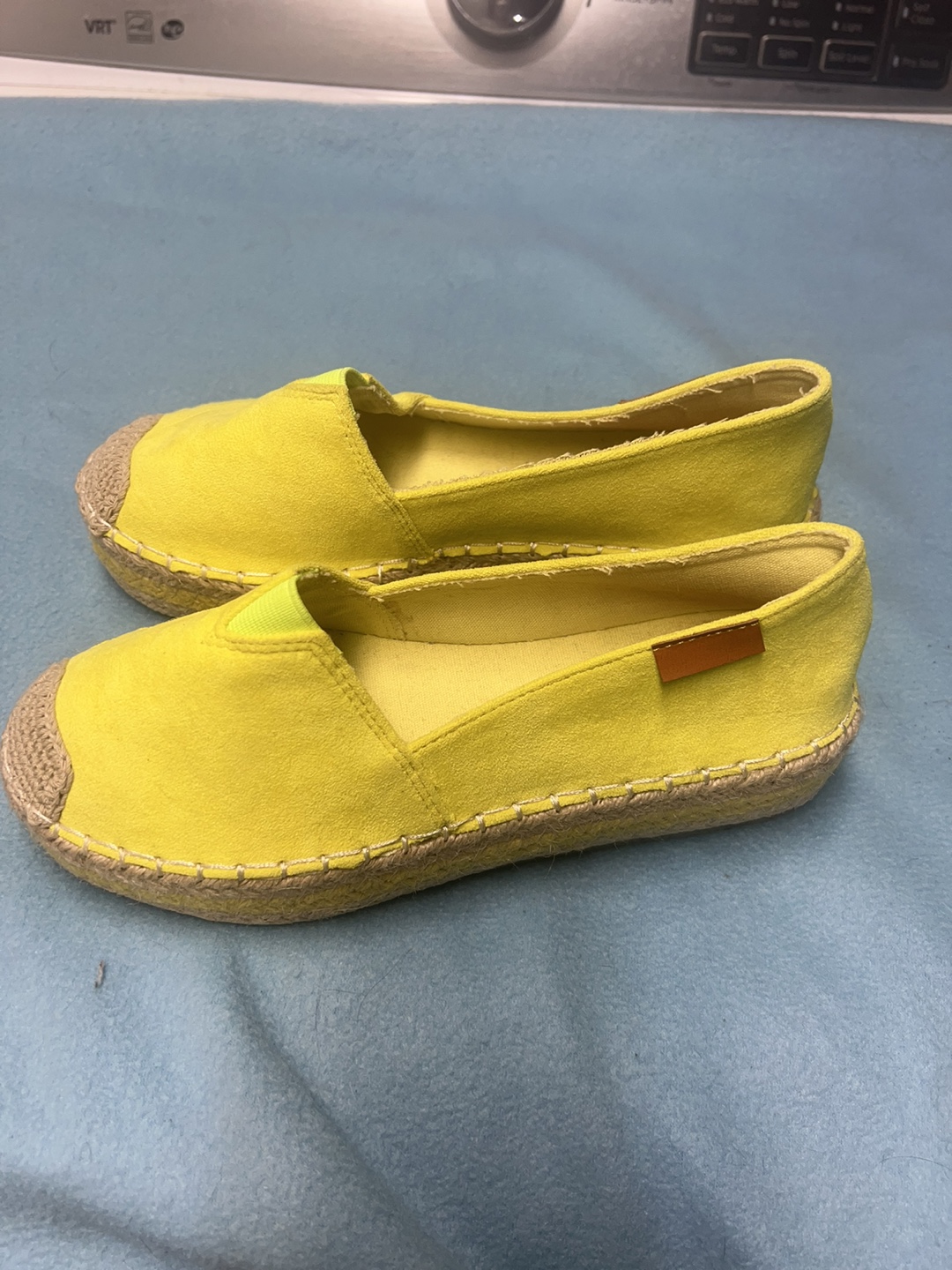 💚 New Neon Yellow Espadrille Slip-Ons - photo 2