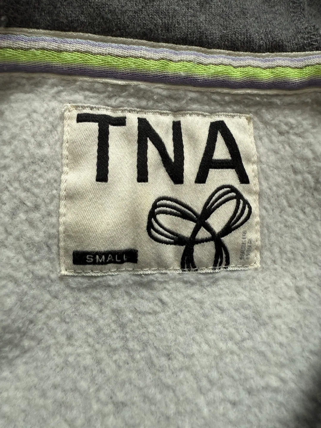 Aritzia TNA Hoodie [S] image indicator(3)