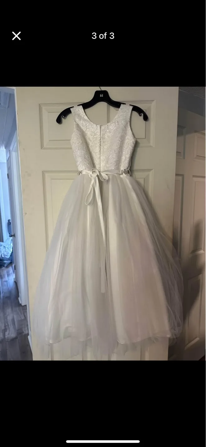 Girls White Flower Girl Dress Size 8 image indicator(2)