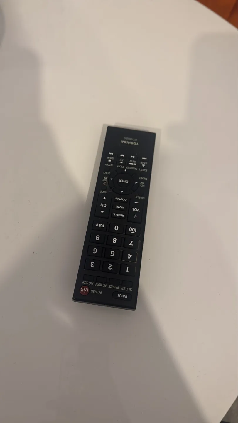 Toshiba 32" LED TV with Remote image indicator(2)