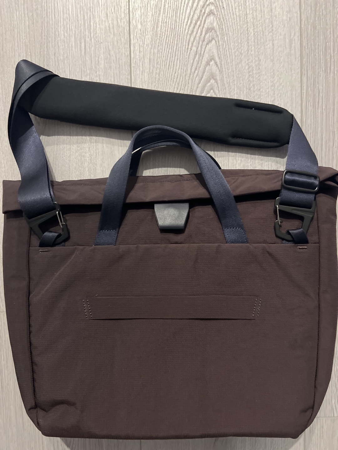 Peak Design Everyday Tote Pack - Dark Brown - photo 3