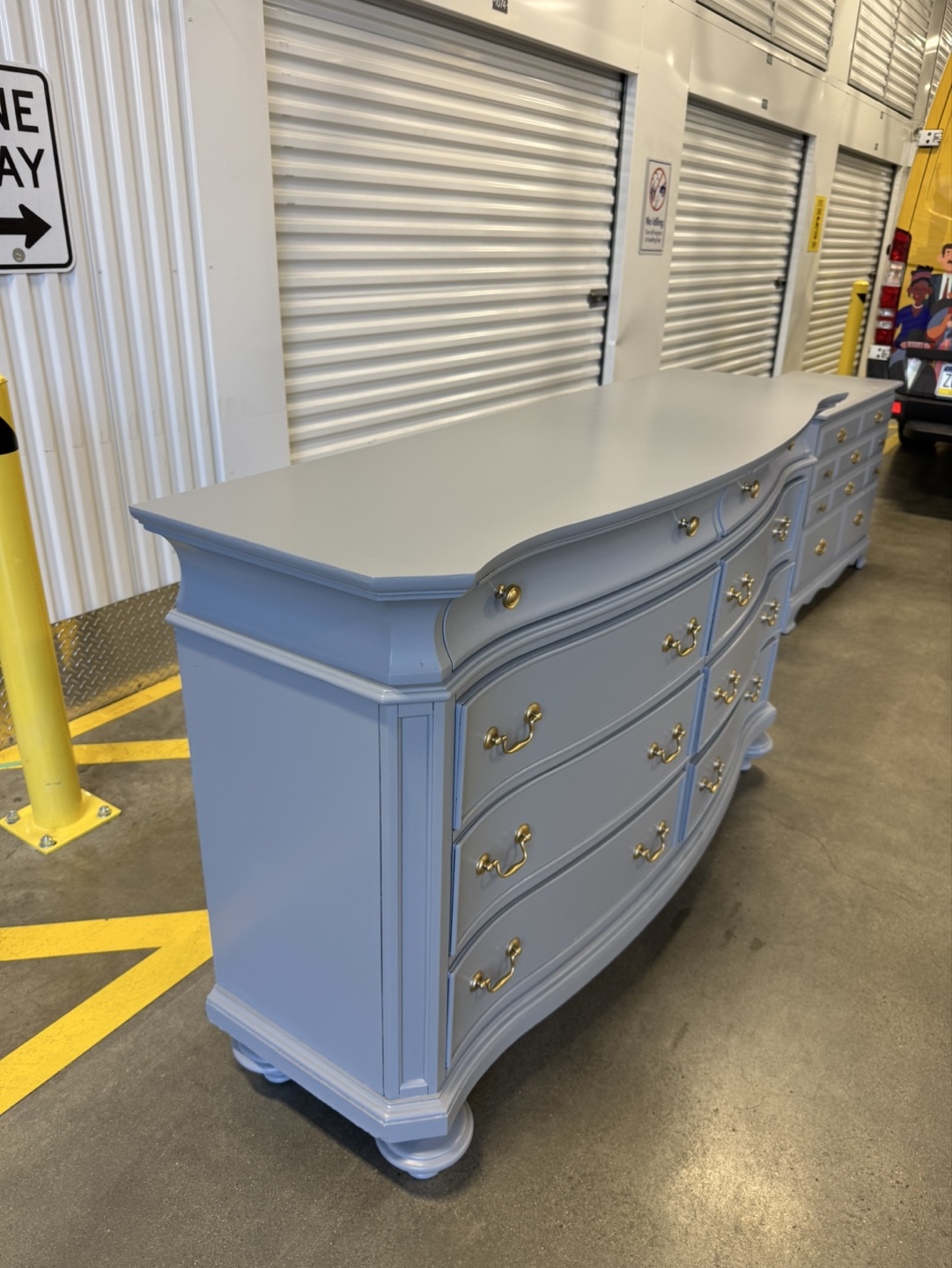 Free delivery double dresser - photo 4