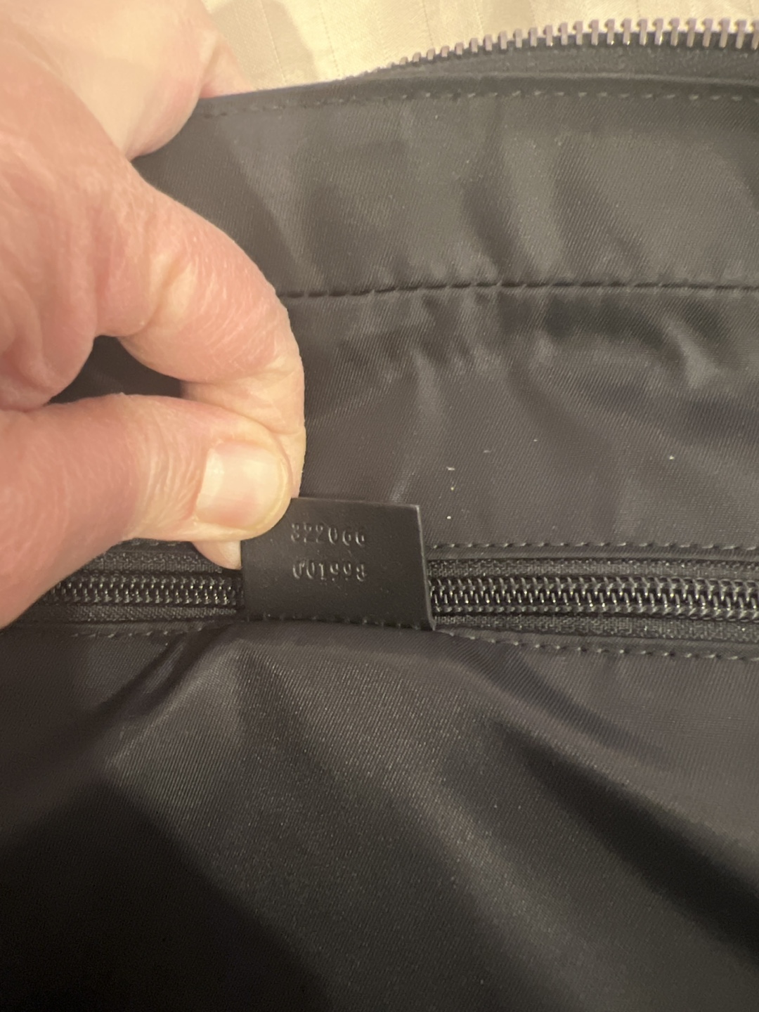 Gucci GG Supreme Monogram Travel Bag - photo 3